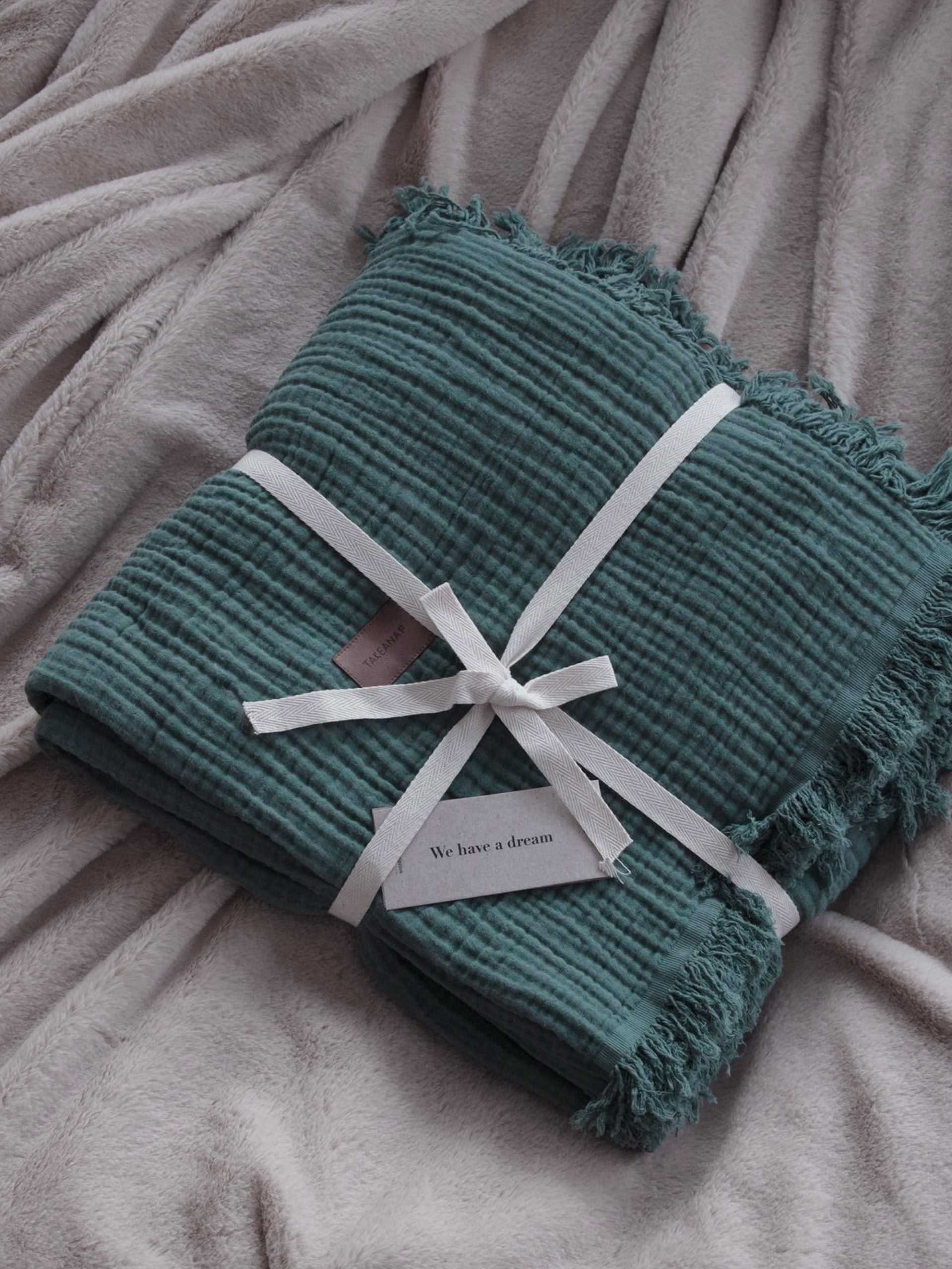 Bedding | Blankets & Throws