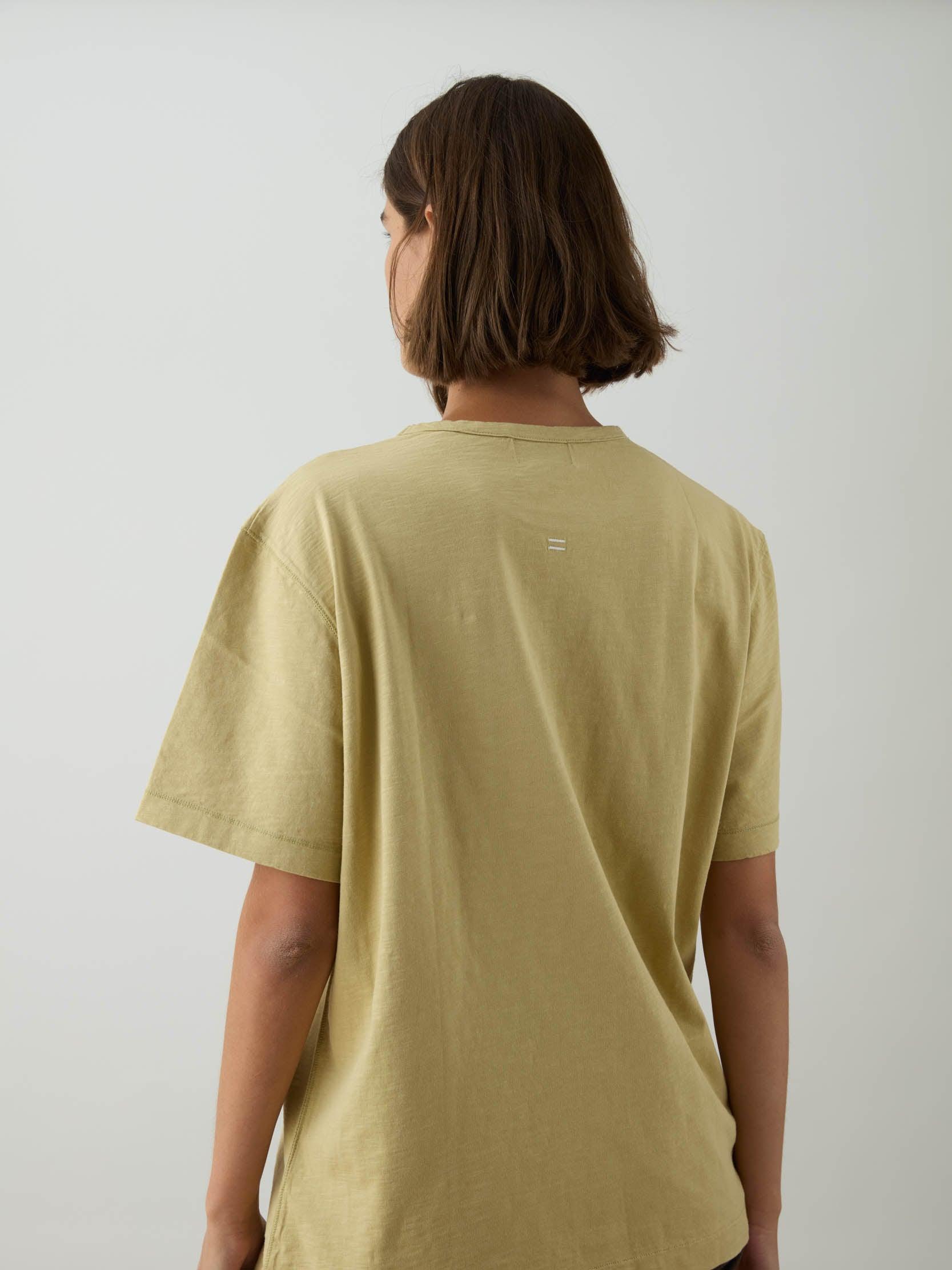 החולצה האורגנית יוניסקס - גולדי