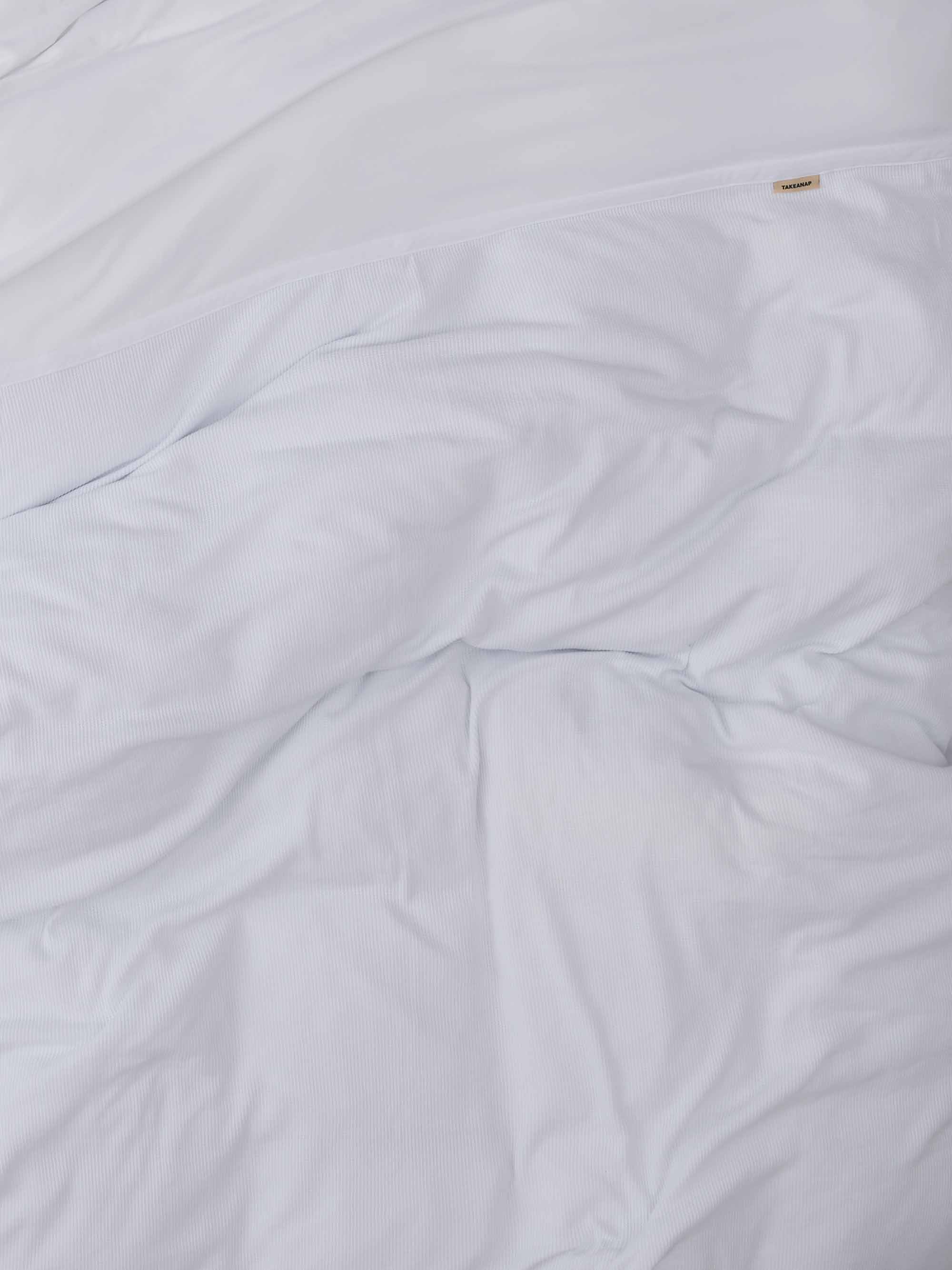 ציפה וציפיות טריקו Jacquard - לבן