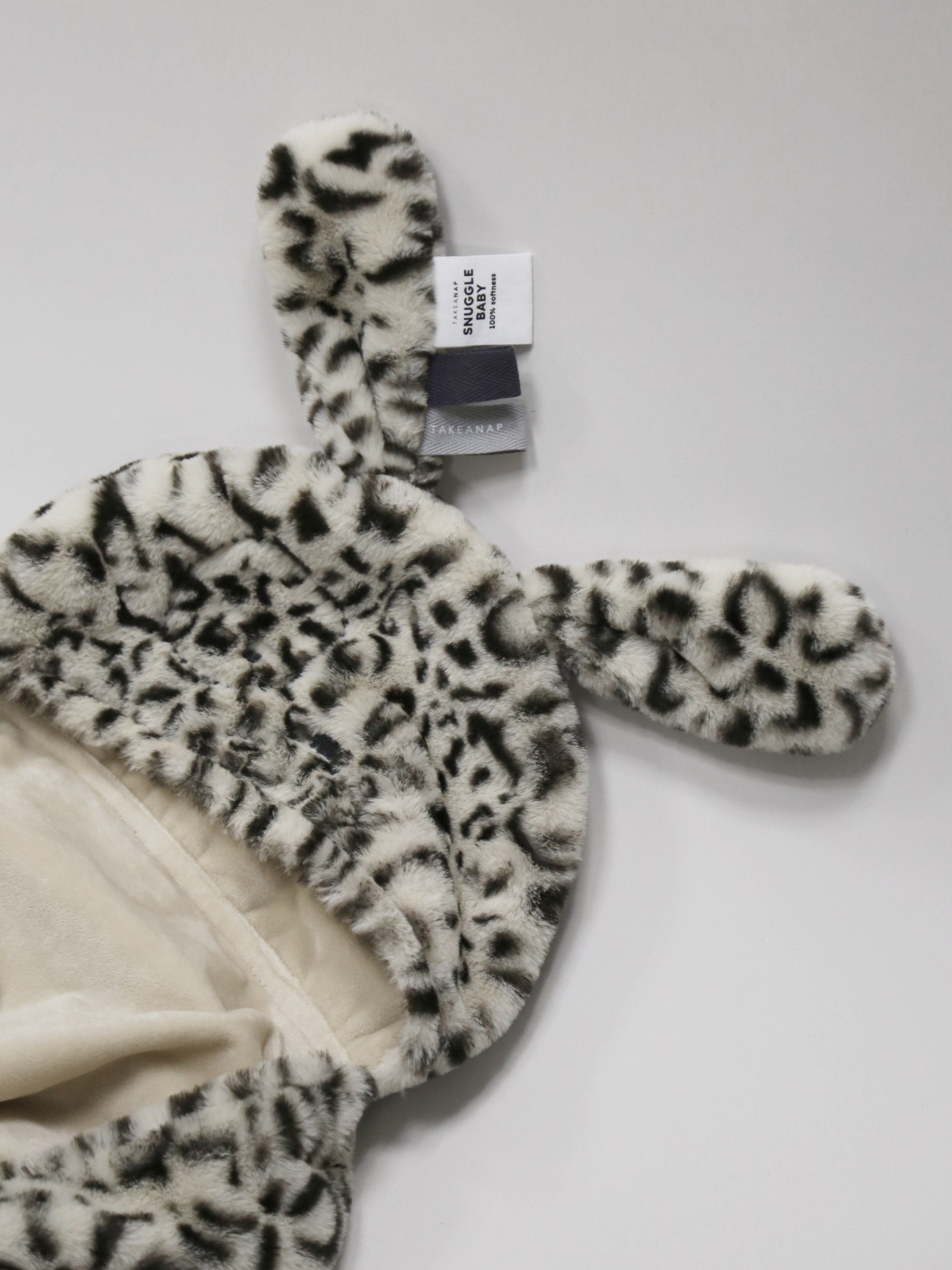 Softness | Bunny Hooded Faux Fur Blanket