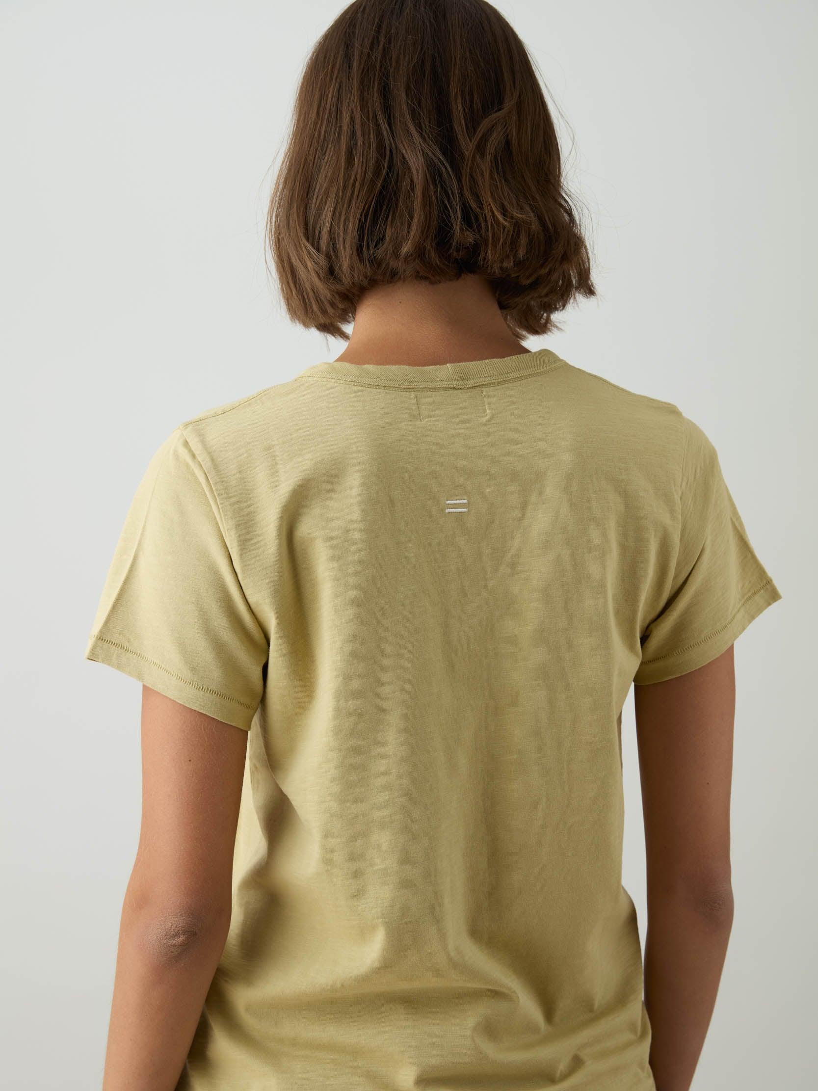 Organic Cotton V-Neck Tee – Goldy