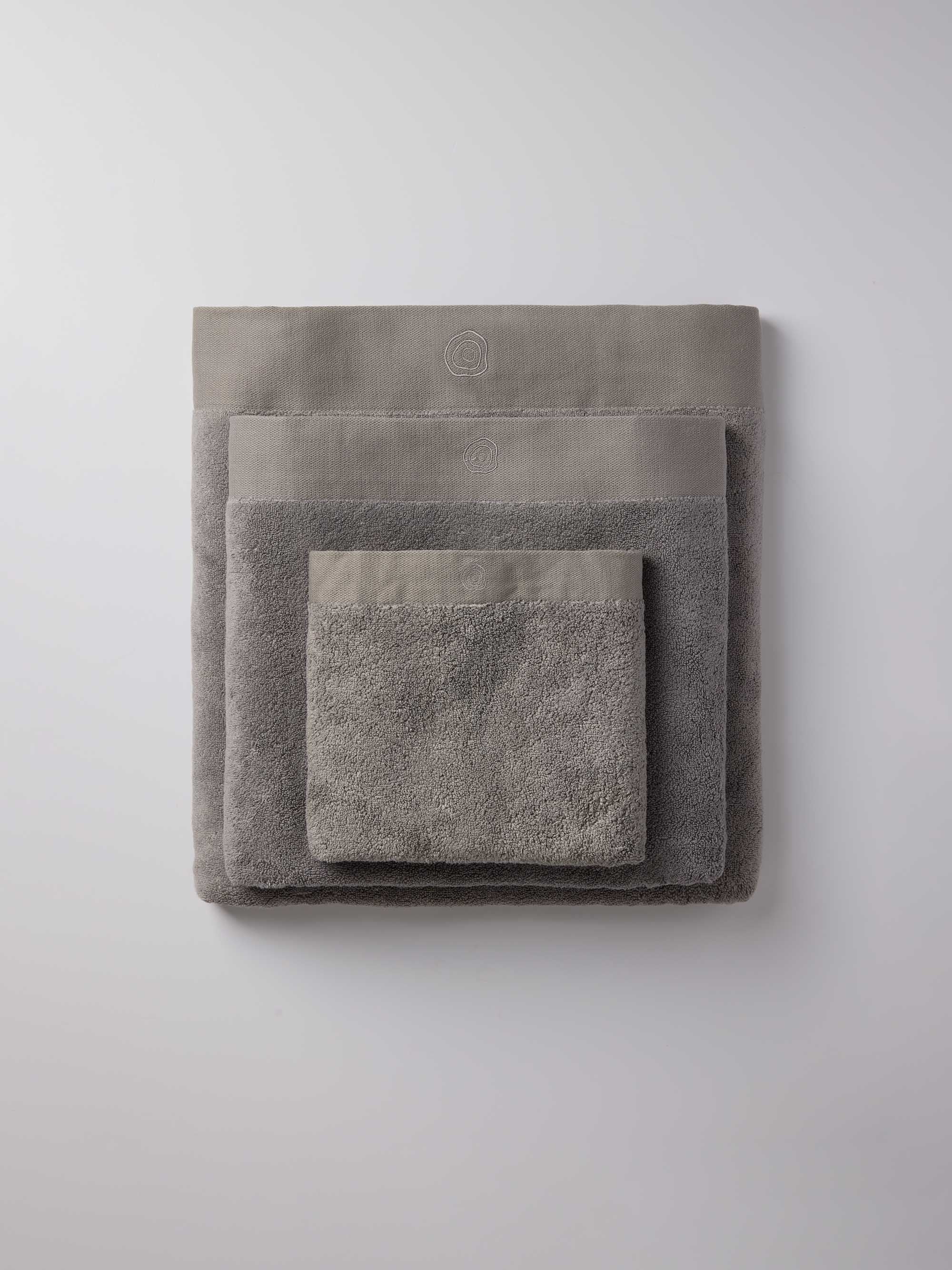 Bamboo Zero-Twist Towel – Gray