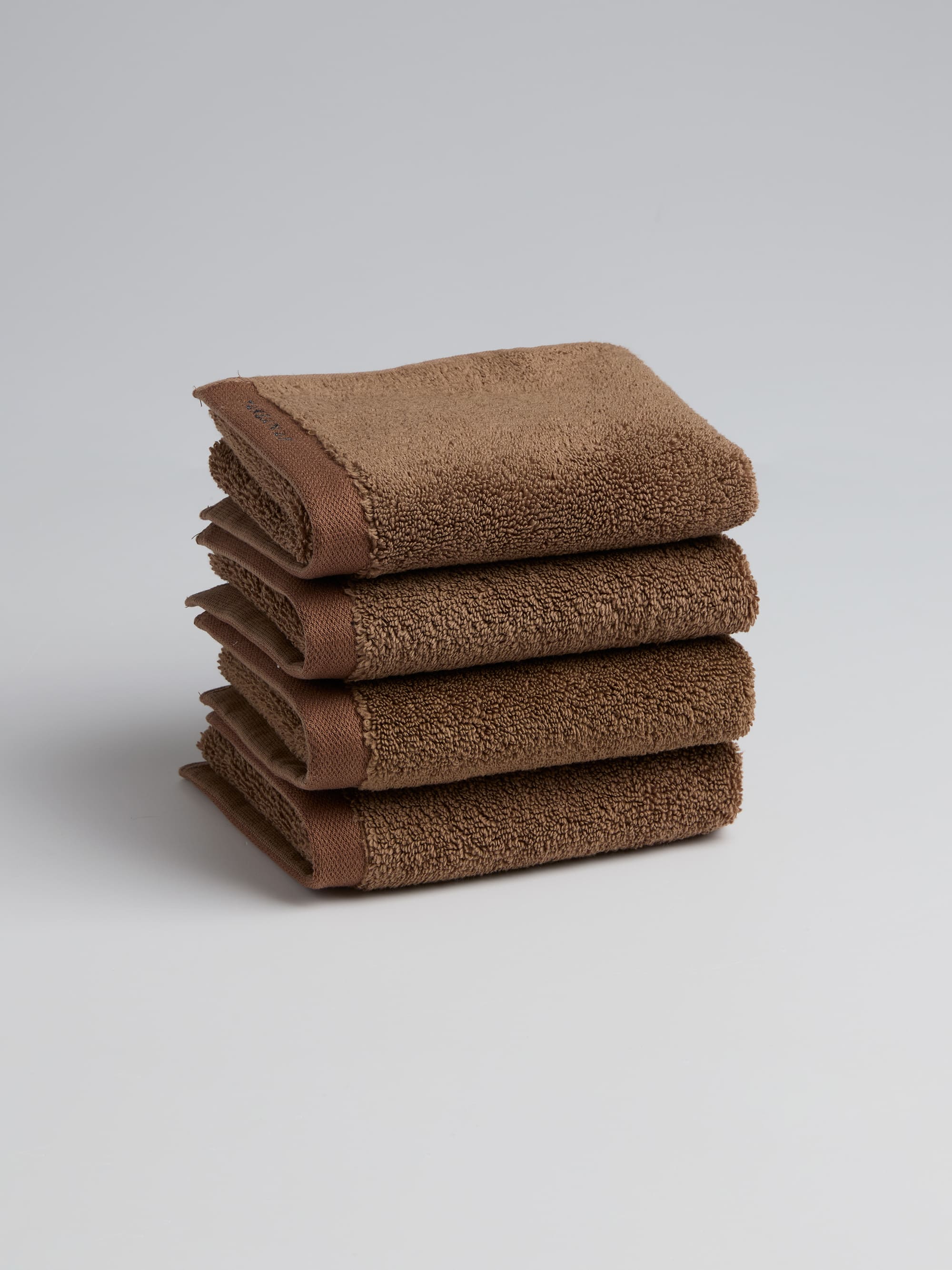 Quality 700 Bath Towel – Mocha