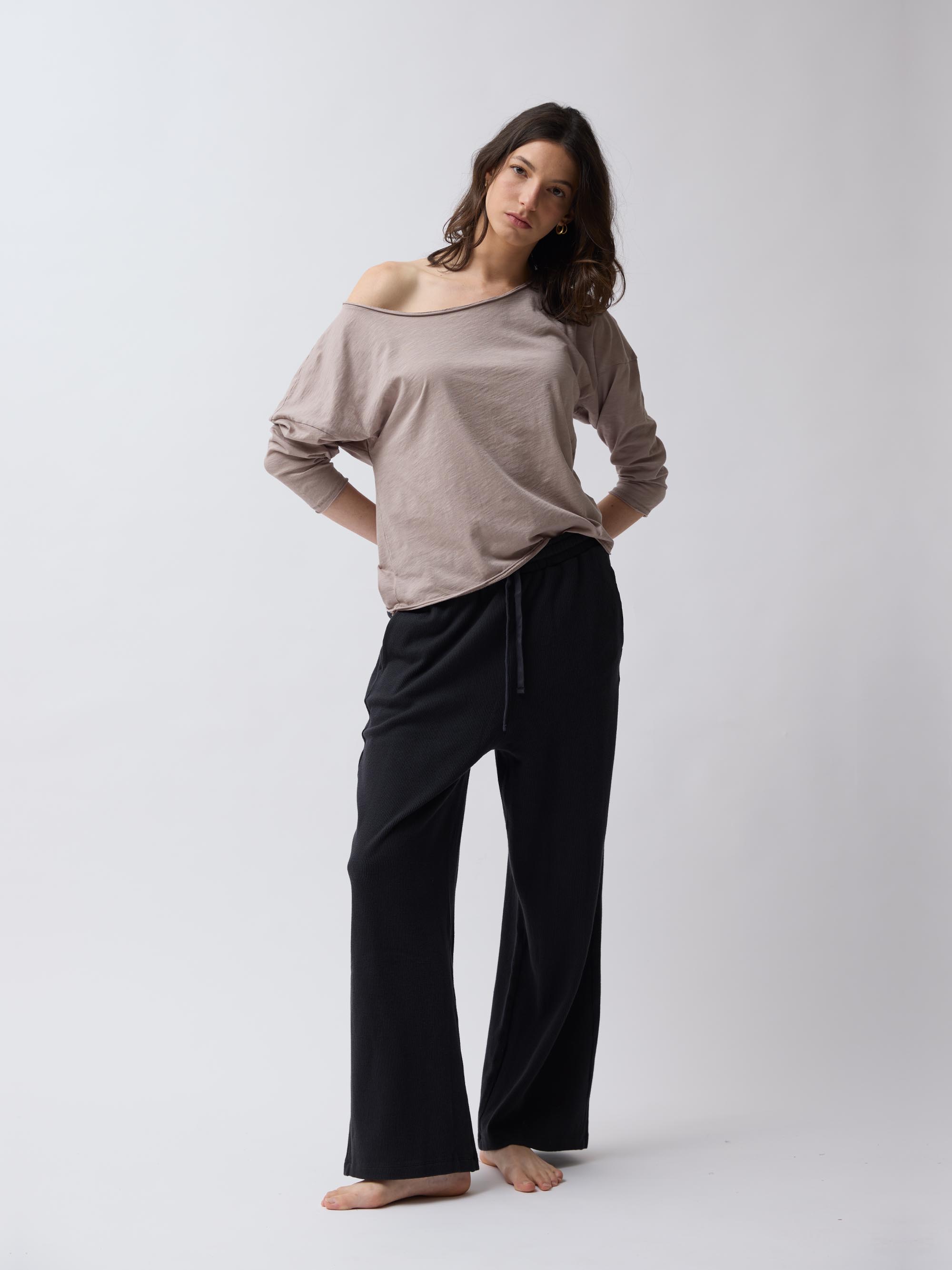 Organic Cotton Slub Off-Shoulder Shirt – Greige