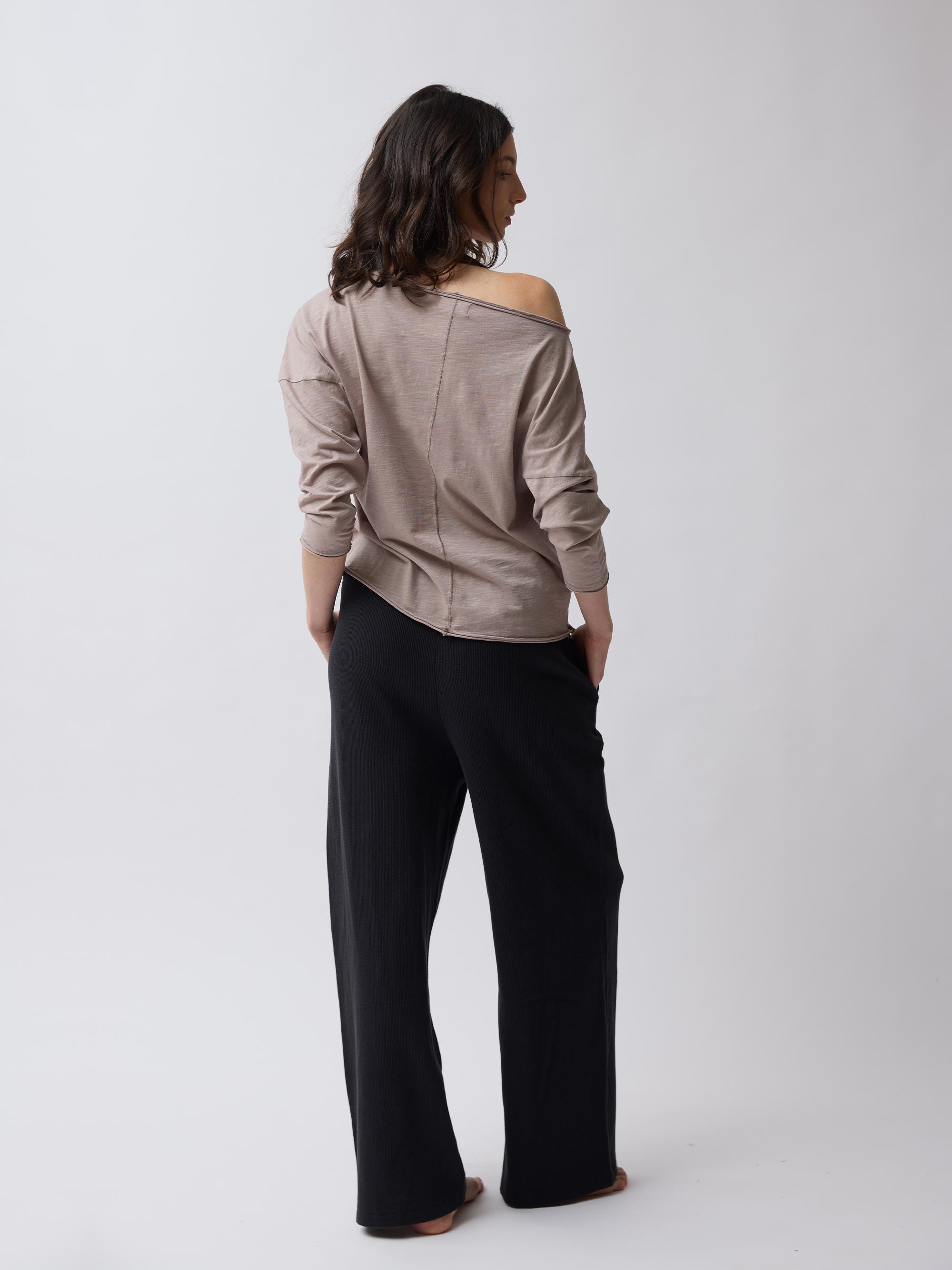 Organic Cotton Slub Off-Shoulder Shirt – Greige