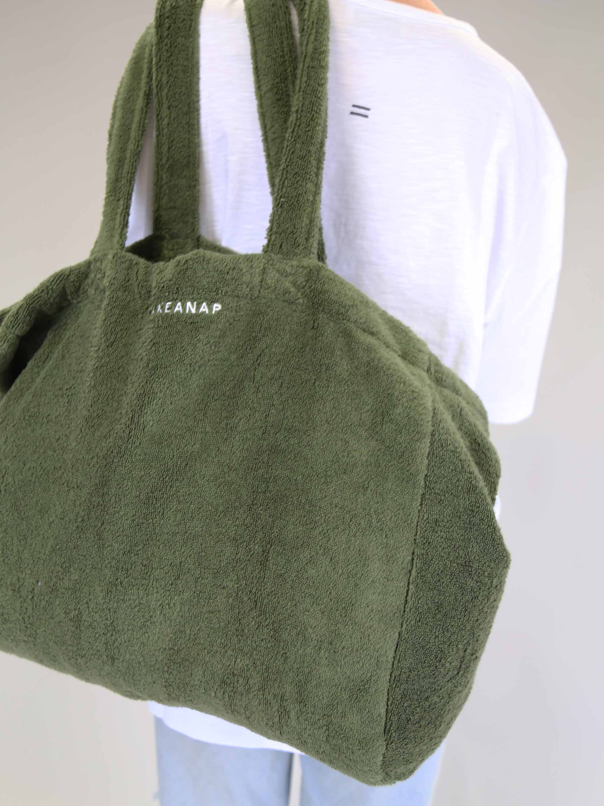 Quality Vacation Bag – Green