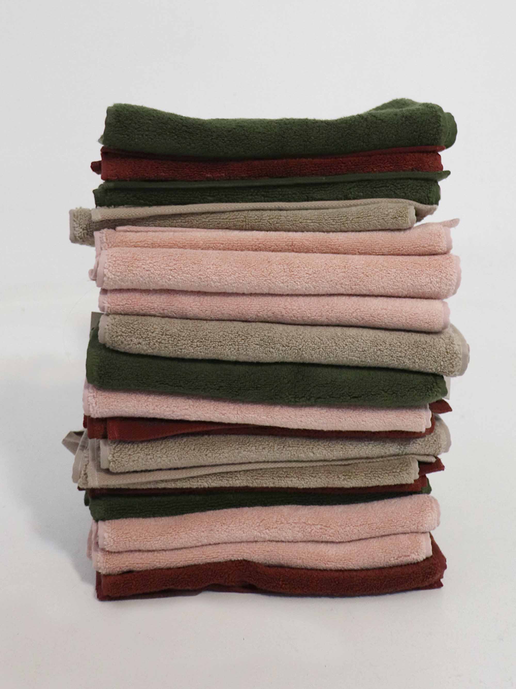 Quality 700 Bath Towel – Mocha