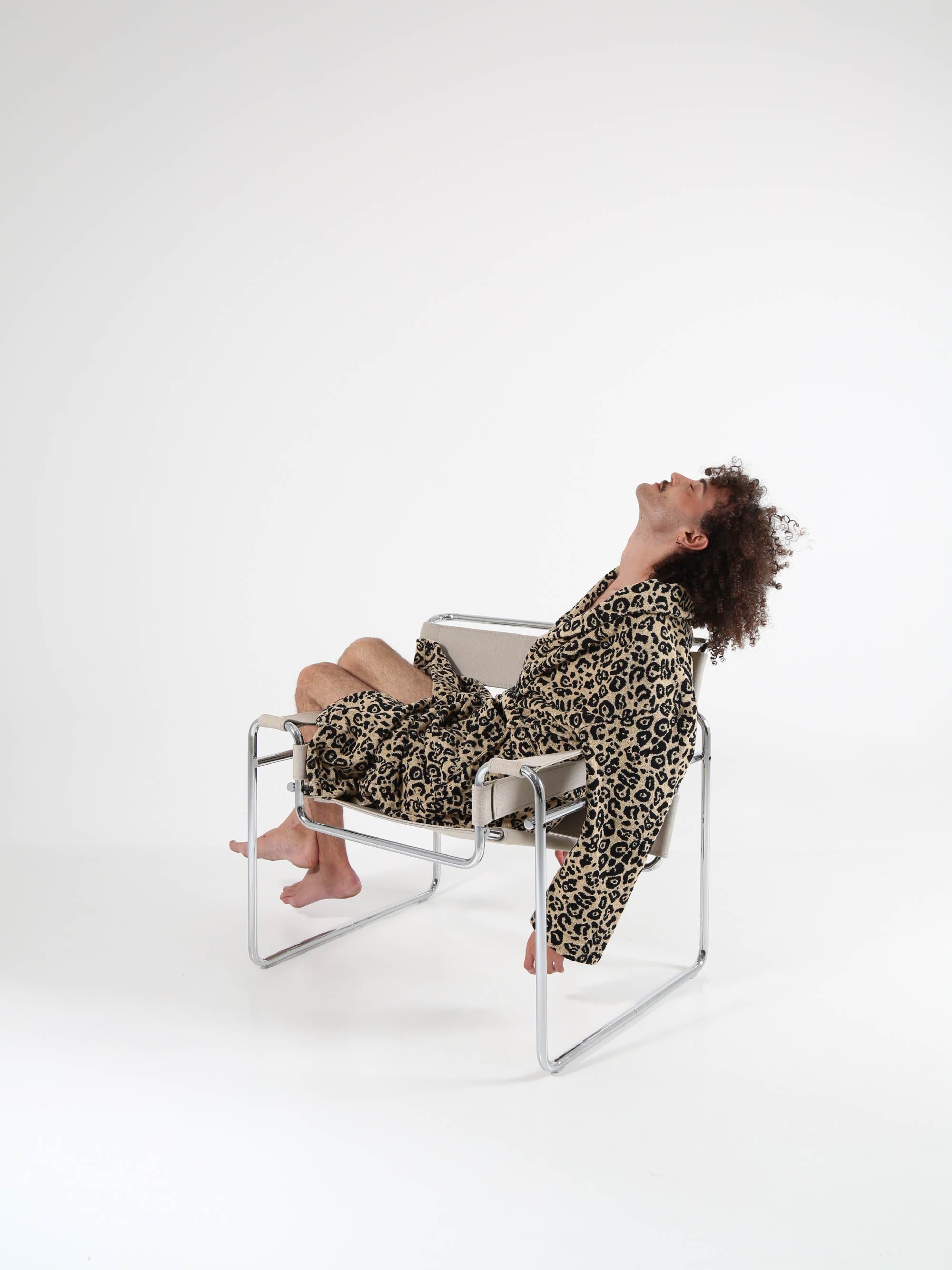 TAKEANAP leopard print cotton bathrobe on a hanger