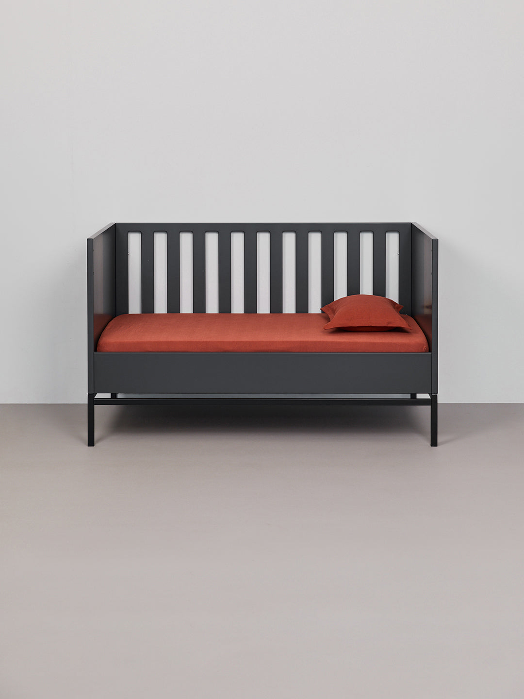 Oxford Collection | Toddler Bed Set